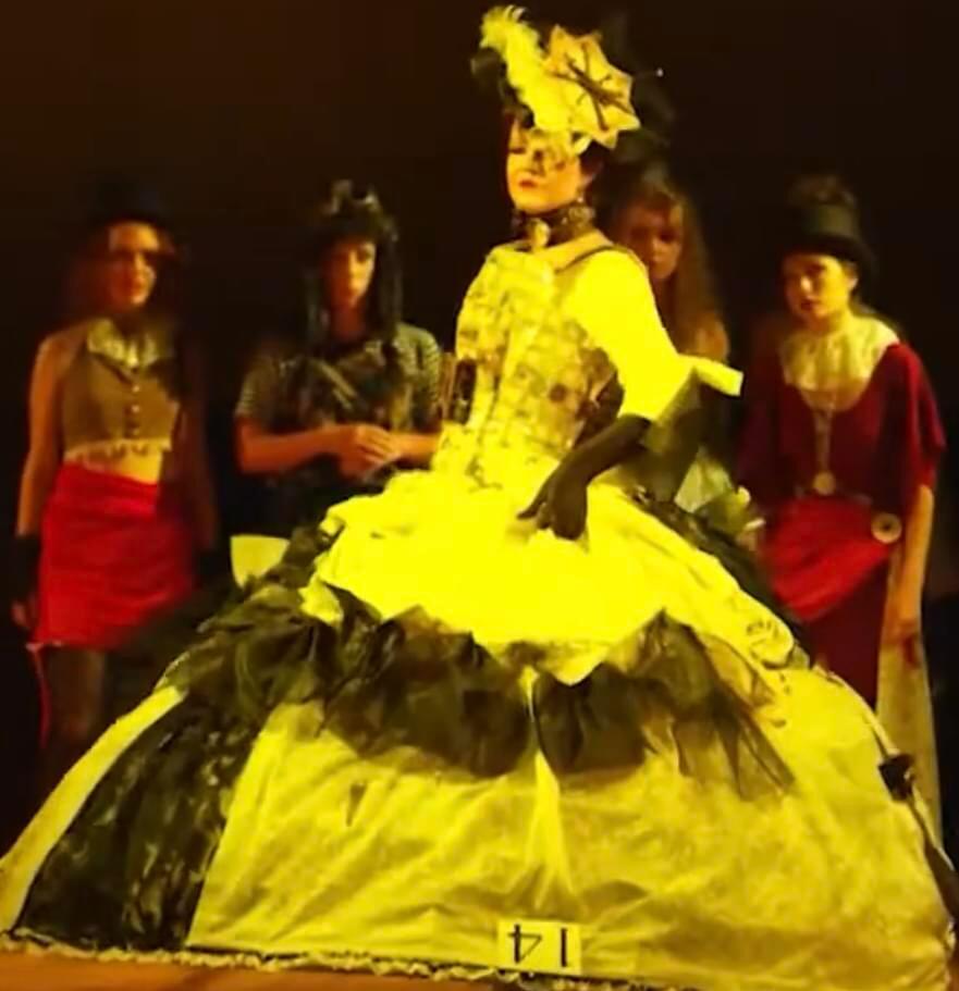 TheDuchessinTimeonstage